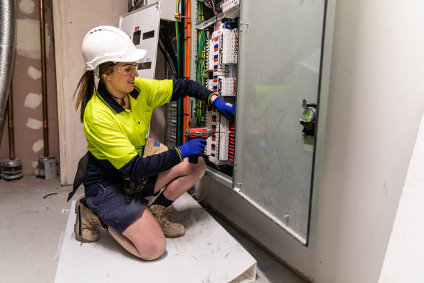 Best Affordable Emergency Electrician  in East Providence, RI